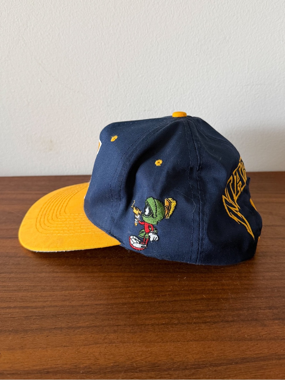 Looney Tunes Marvin Martian Snapback Hat Fresh Caps Embroidered Vintage 1993 - Picture 4 of 8